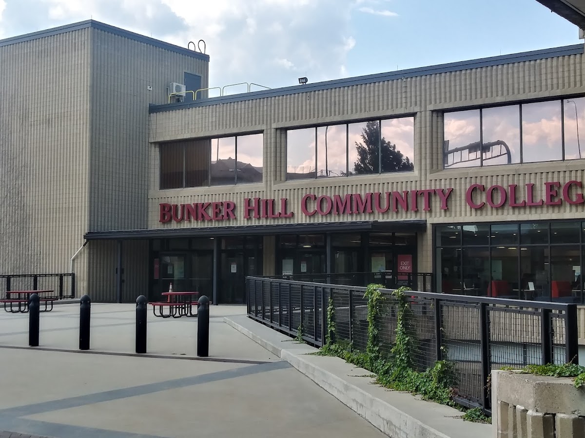 3.8 ⭐ Bunker Hill Community College Reviews by Real Customers 2024