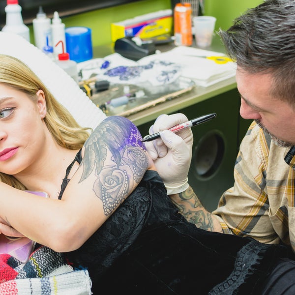 Top 6 Tattoo Shops in Green bay - 5 Star Rated Near You On Map - TrustAnalytica