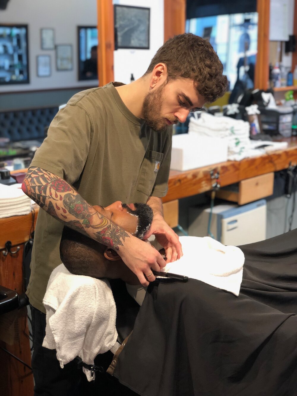 Barbershops Near Me in Tampa  Find Best Barbers Open Near You!