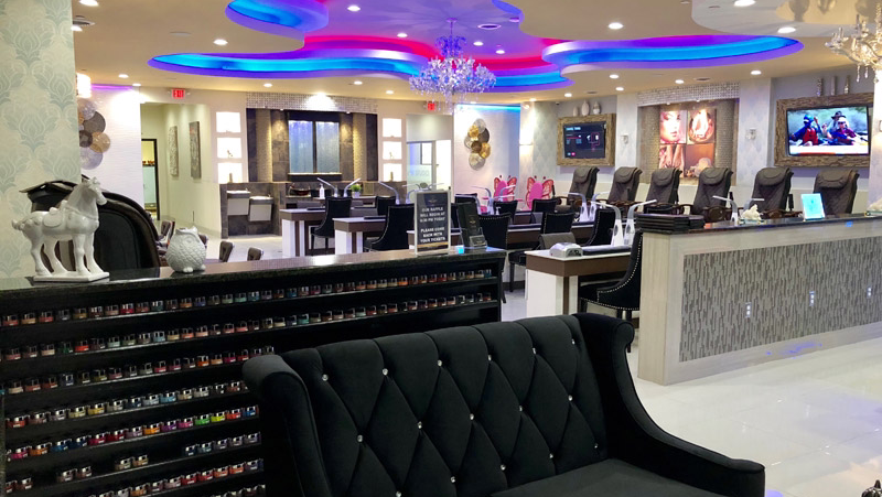 Trên trang mạng xã hội, Fountain Nail Bar El Paso được đánh giá cao bởi rất nhiều khách hàng. Hãy đến thử và bình chọn cho chúng tôi để các bạn cảm nhận sự khác biệt trong chất lượng dịch vụ tốt nhất và không gian thoải mái nhất.