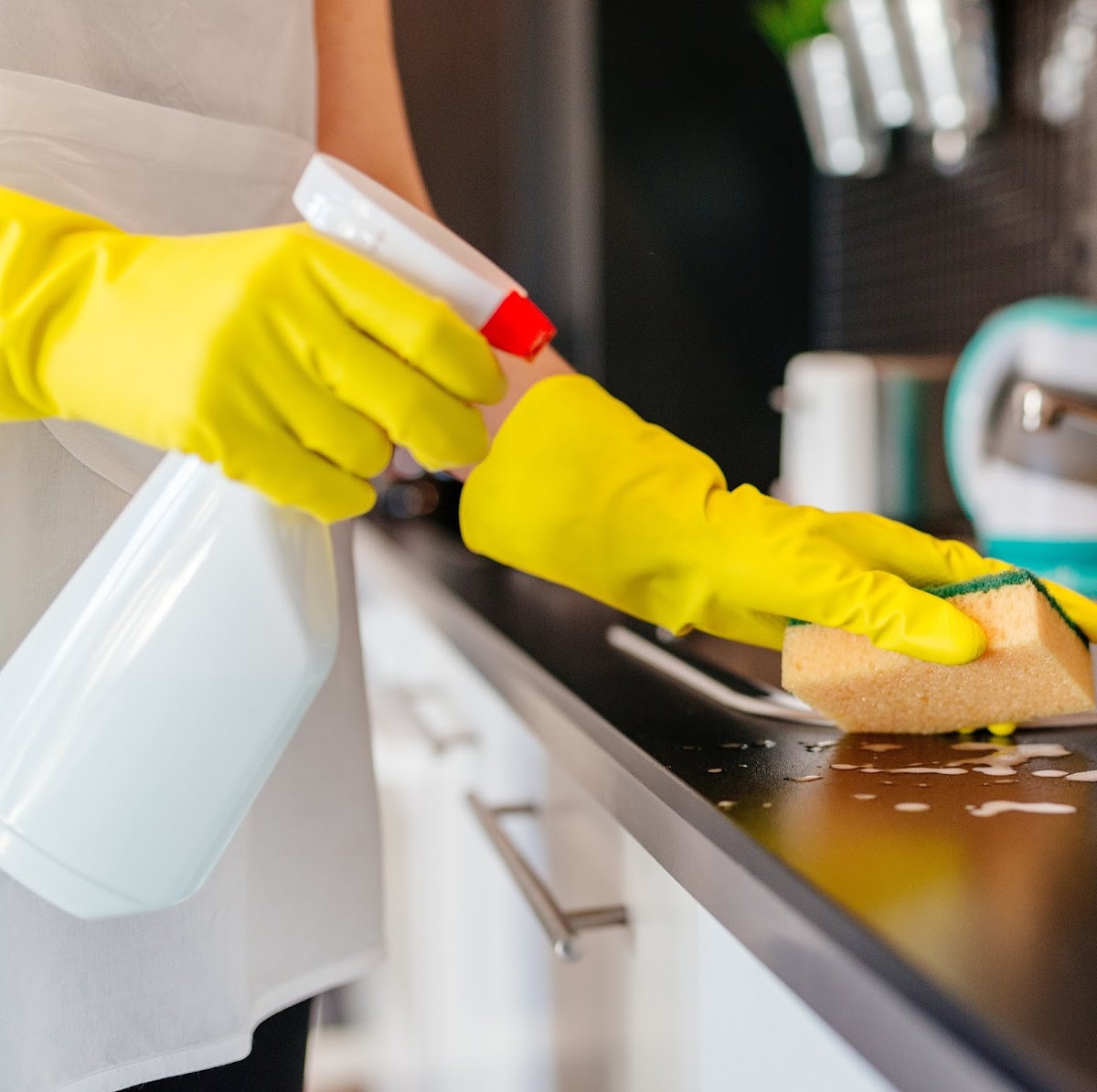 Kitchen Appliance Cleaning - MagiCleanMaid