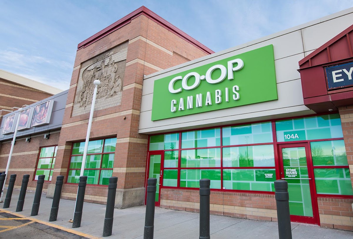 Co-op Cannabis Shawnessy reviews