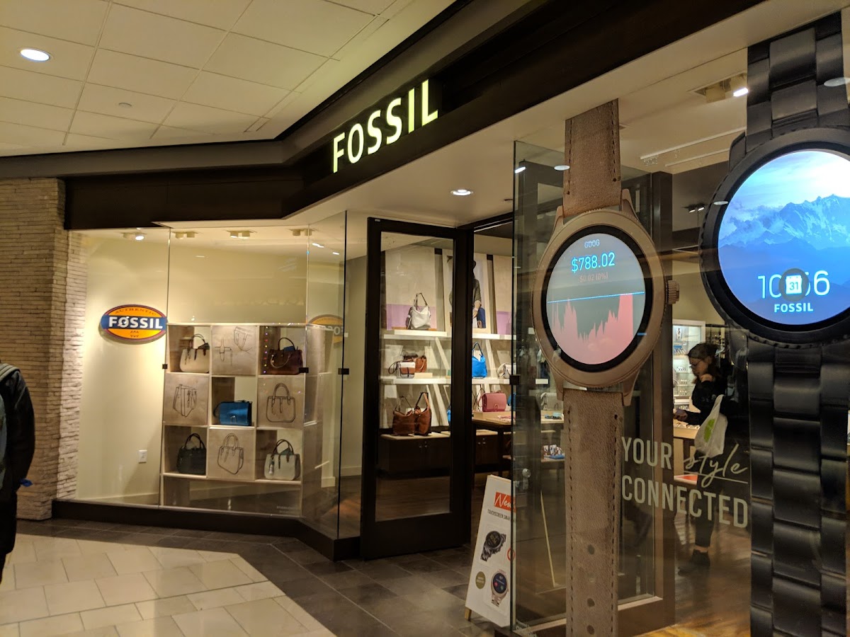 Fossil 2025 store vancouver