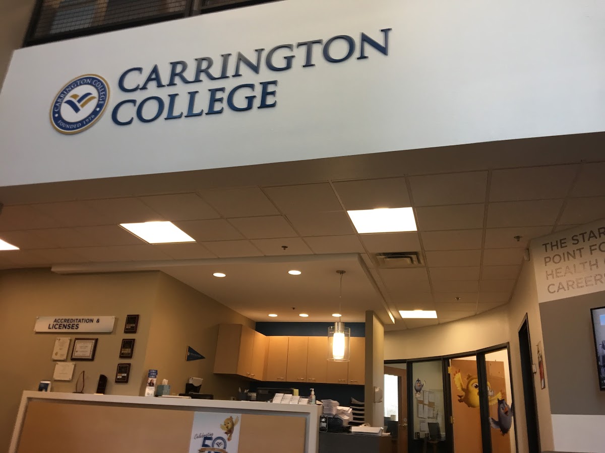 Carrington College reviews