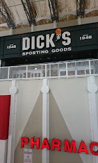 DICK'S Sporting Goods