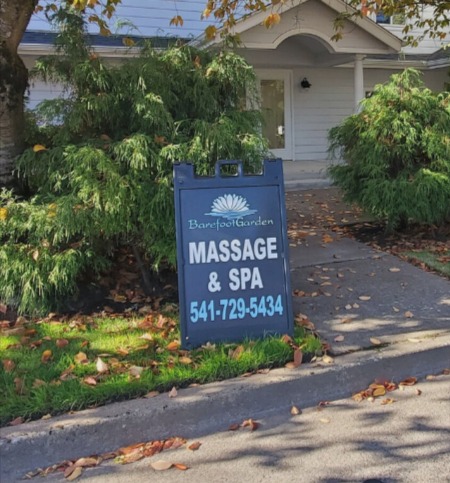 Barefootgarden Massage & Spa