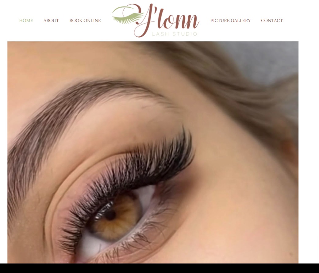 Y'lonn Lash Studio