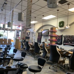 DEBONAIR NAILS & SPA