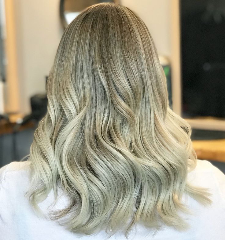 THE CORNER ROOM Hair Salon