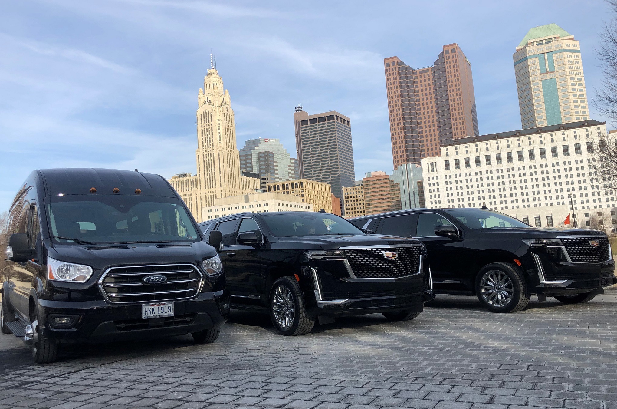 RManVan Limo & Luxury Car Services