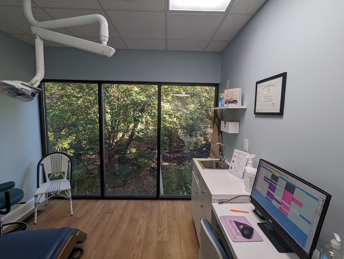 ManiDental Family Practice - Elkin