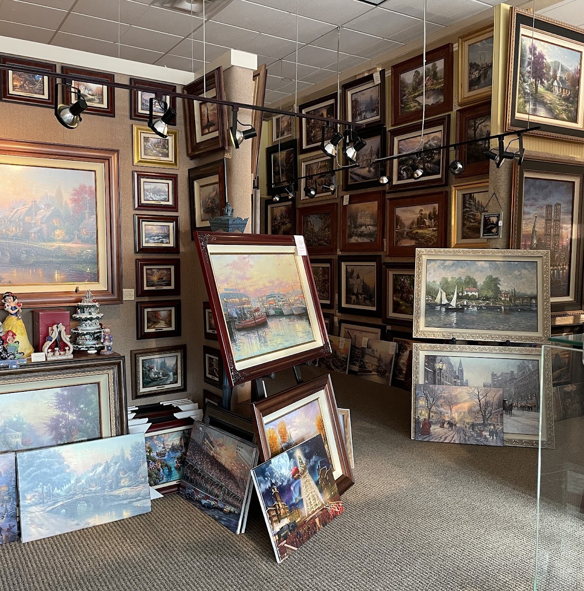 Thomas Kinkade Gallery