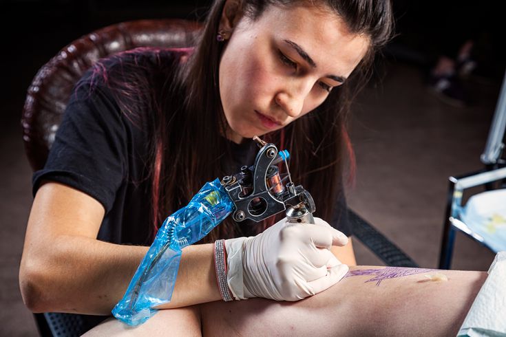Headrush Saskatoon Tattoos, Apparel & Barber Shop