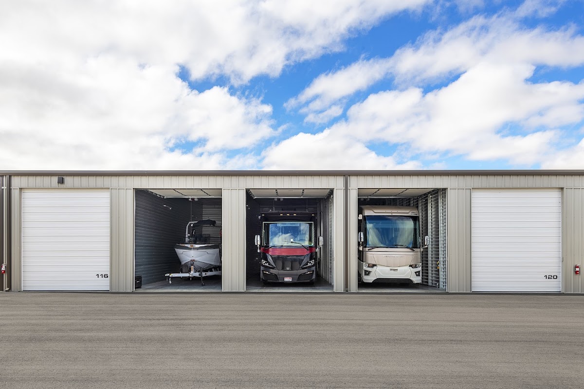 LuxeLocker Premium Storage - Corporate Office