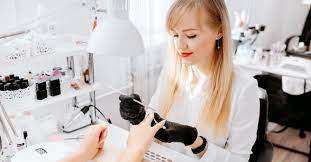 Q Spa Nails