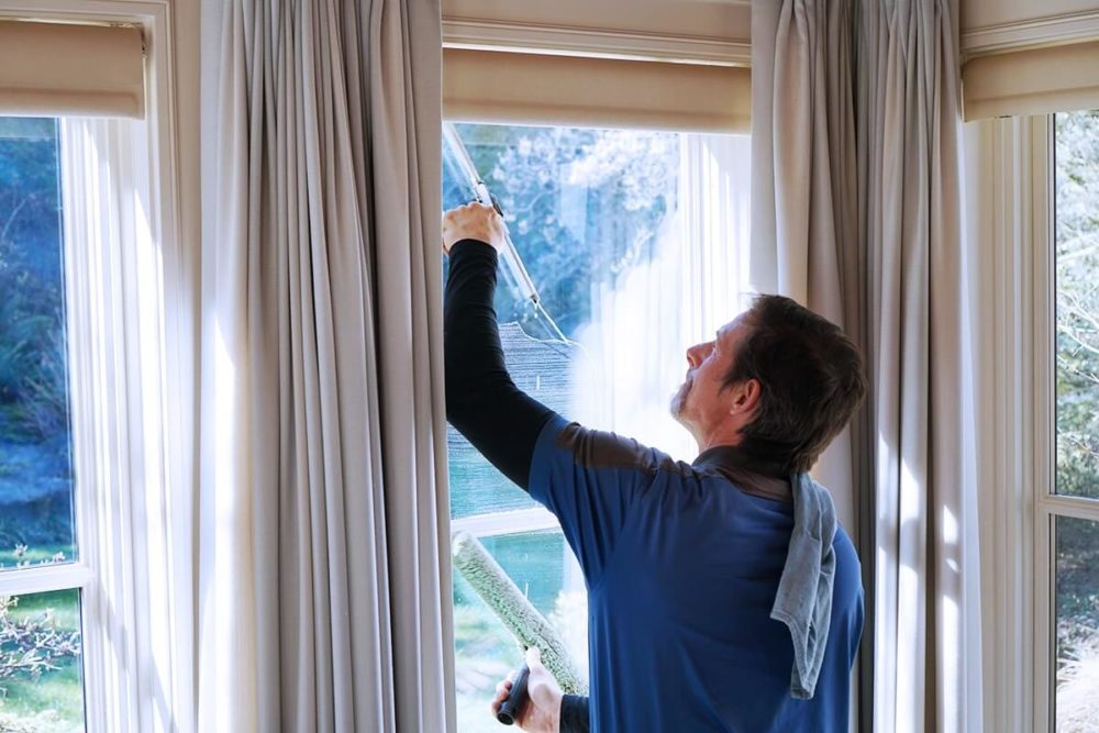 Maxx-Out Windows & Gutters