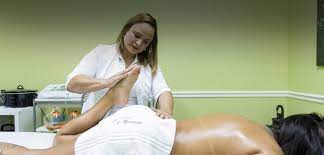 Touch Massage by Andrea Oliveira