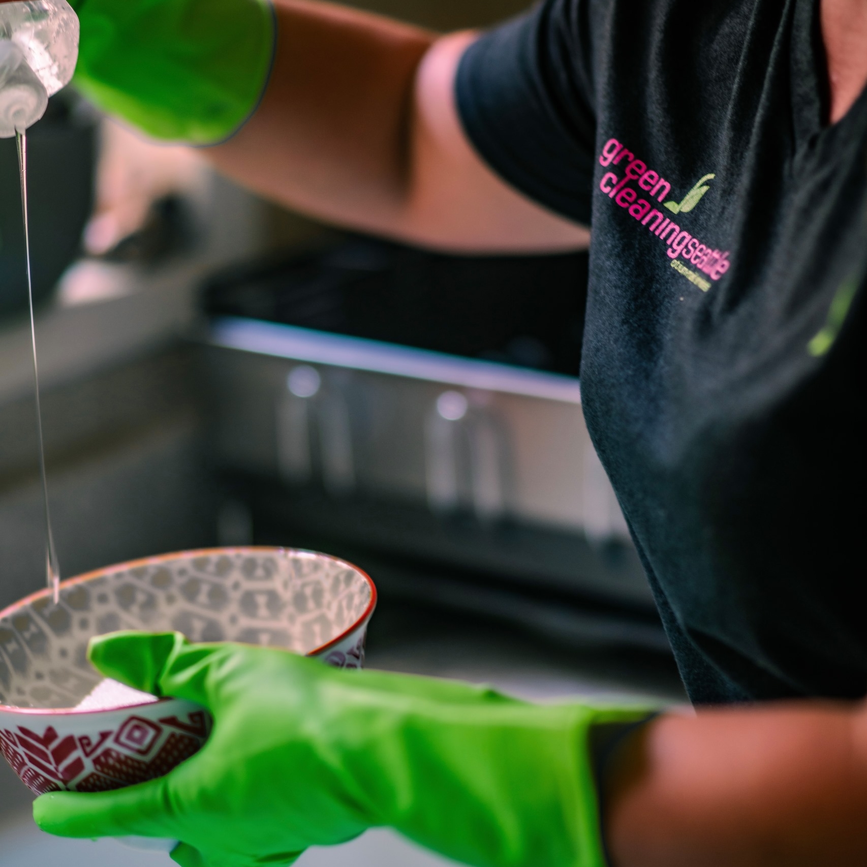 ⭐ 14 BEST House Cleaning Services in Seattle 5 Star Rated Near You